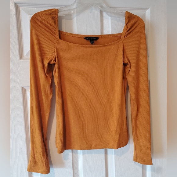 Banana Republic Tops - Banana‎ Republic Ribbed Mustard shirt